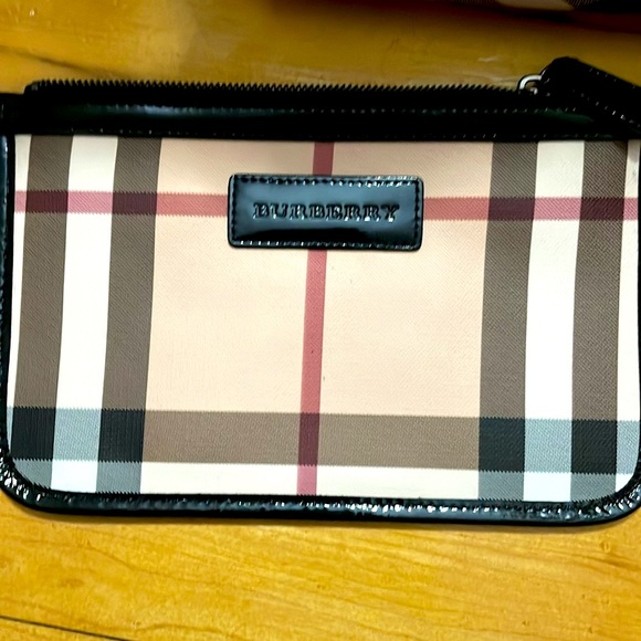 Burberry Nova Small Canterbury tote with wallet insert. - Picture 3 of 9